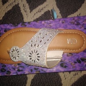 Brand New...thong style sandal